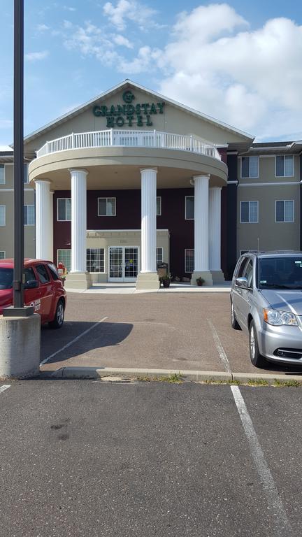 Grandstay Residential Suites Hotel - Eau Claire Exterior photo