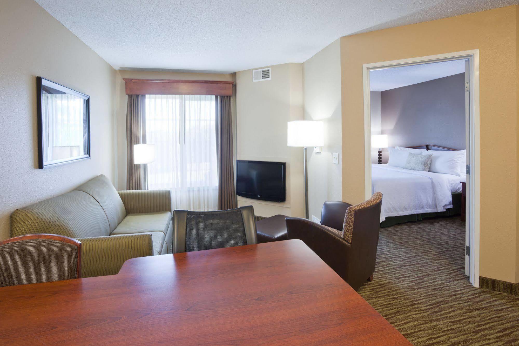 Grandstay Residential Suites Hotel - Eau Claire Exterior photo